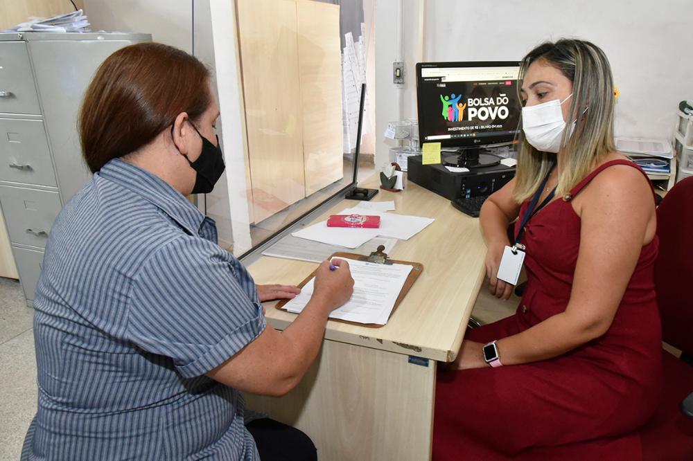Pograma Bolsa do Povo foi instituído pelo Estado de SP como forma de concentrar a gestão de diversos benefícios, ações e projetos instituídos para assistir as pessoas em situação de vulnerabilidade